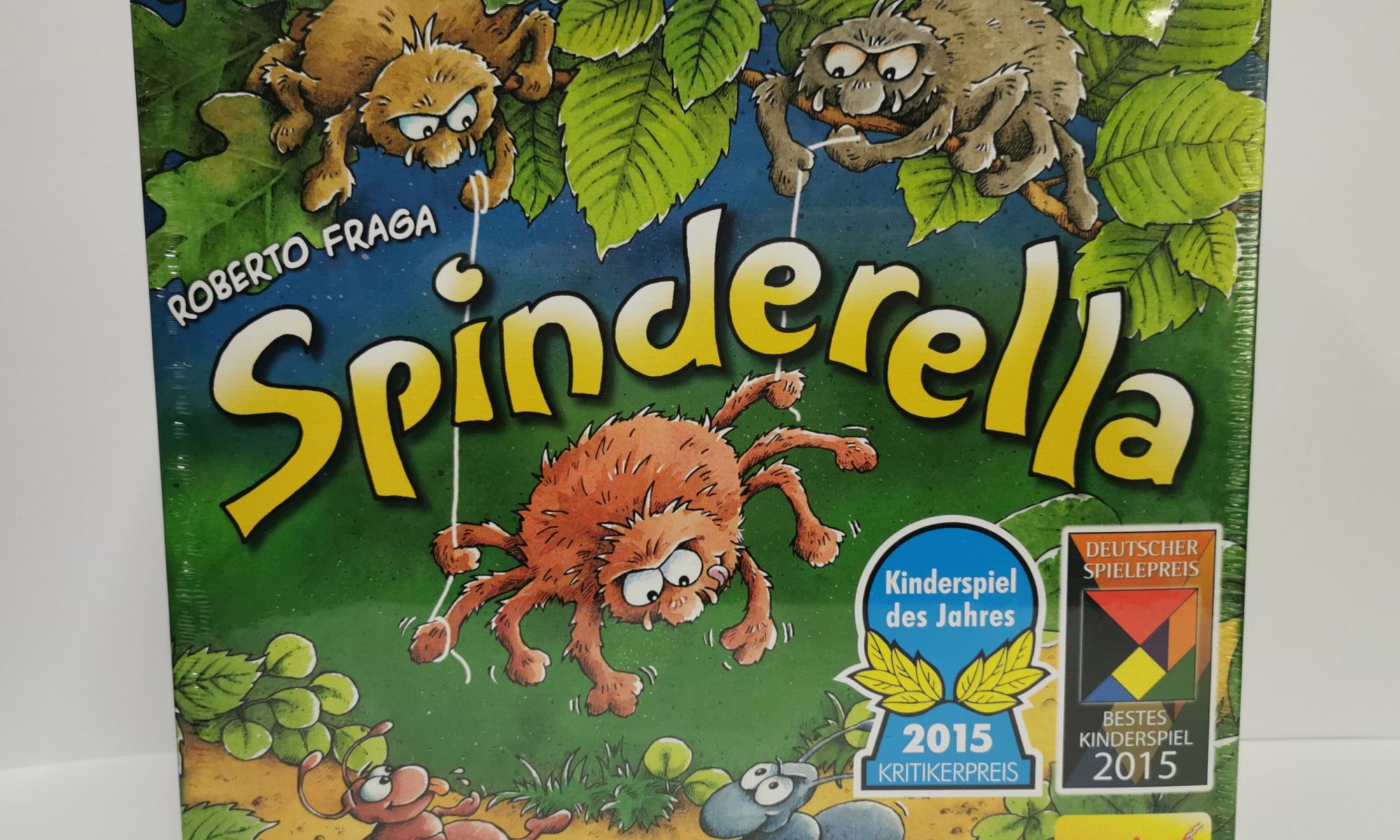 Spinderella, Spiele